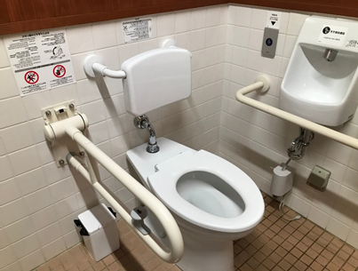 12_多目的トイレ洋式トイレの写真